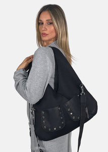 Sacca hobo in tessuto tecnico traforato con tasche e dettagli argento