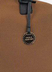 Bauletto large tessuto tecnico traforato e pelle con dettagli oro