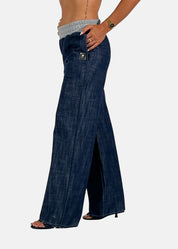 Pantalone a palazzo in jeans e felpa