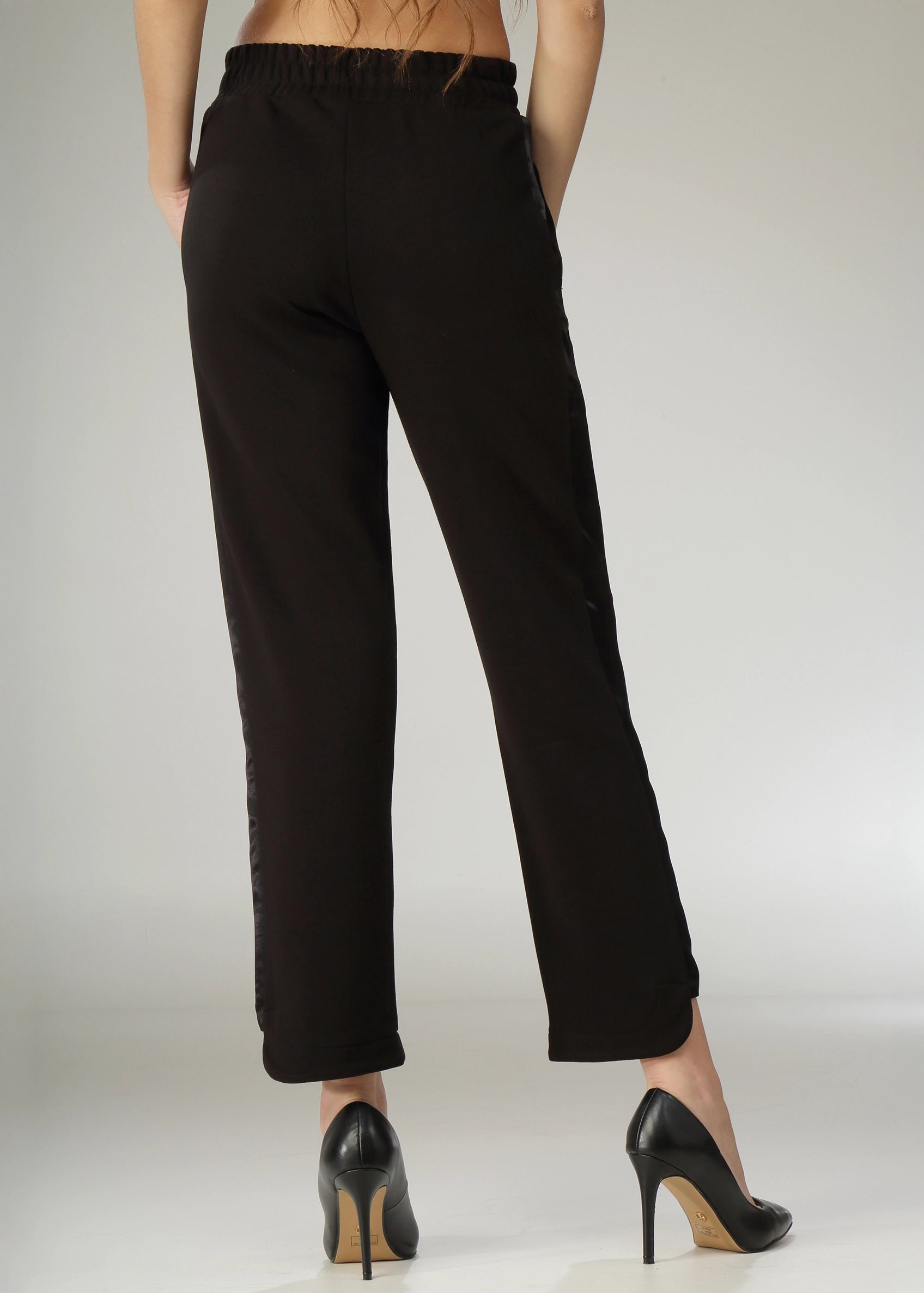 Pantalone con fascia in raso