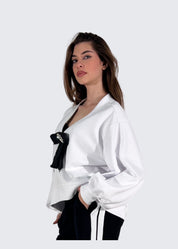 Felpa scollo a V con spilla