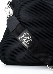 Sacca hobo in tessuto tecnico traforato con tasche e dettagli argento