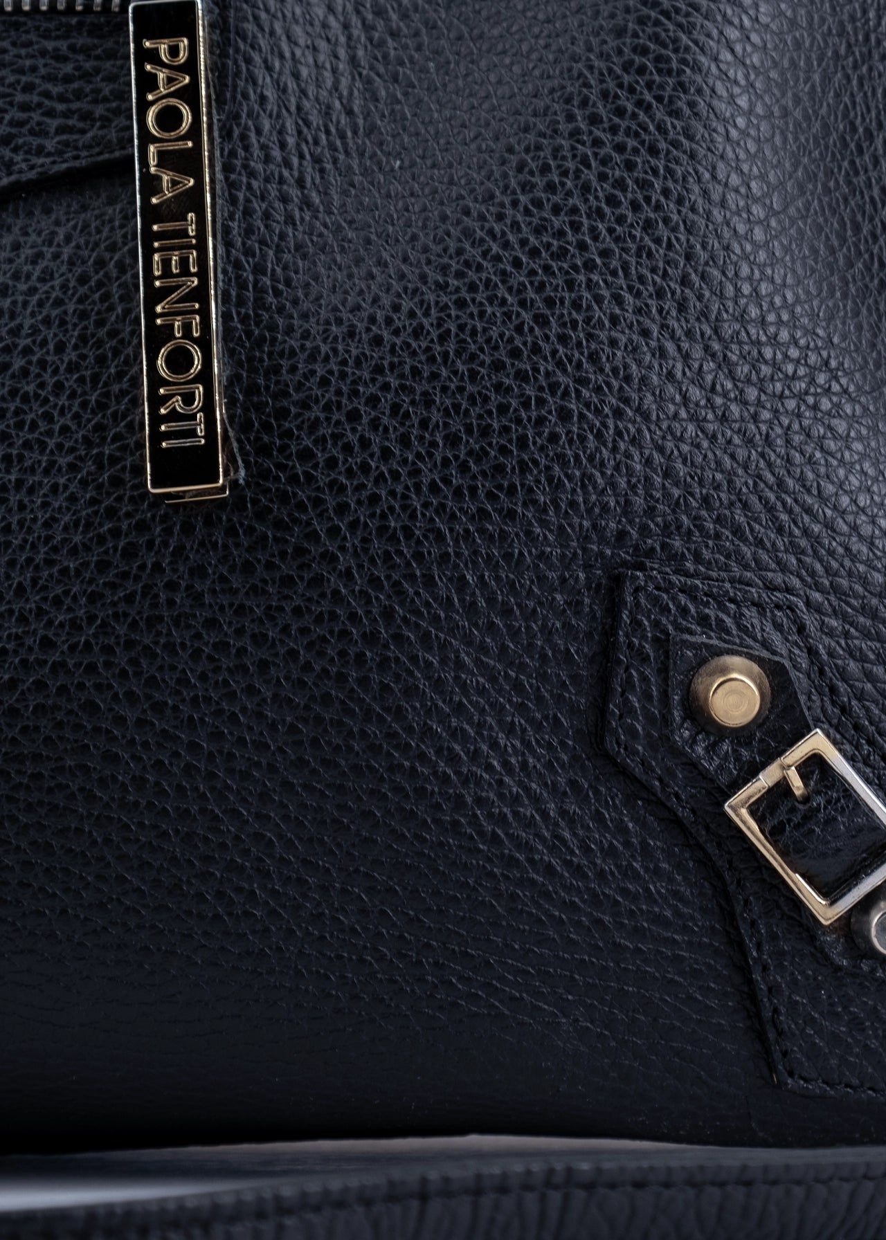 Shopper in pelle morbida con dettagli oro
