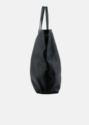 Shopper large in pelle morbida con dettagli oro