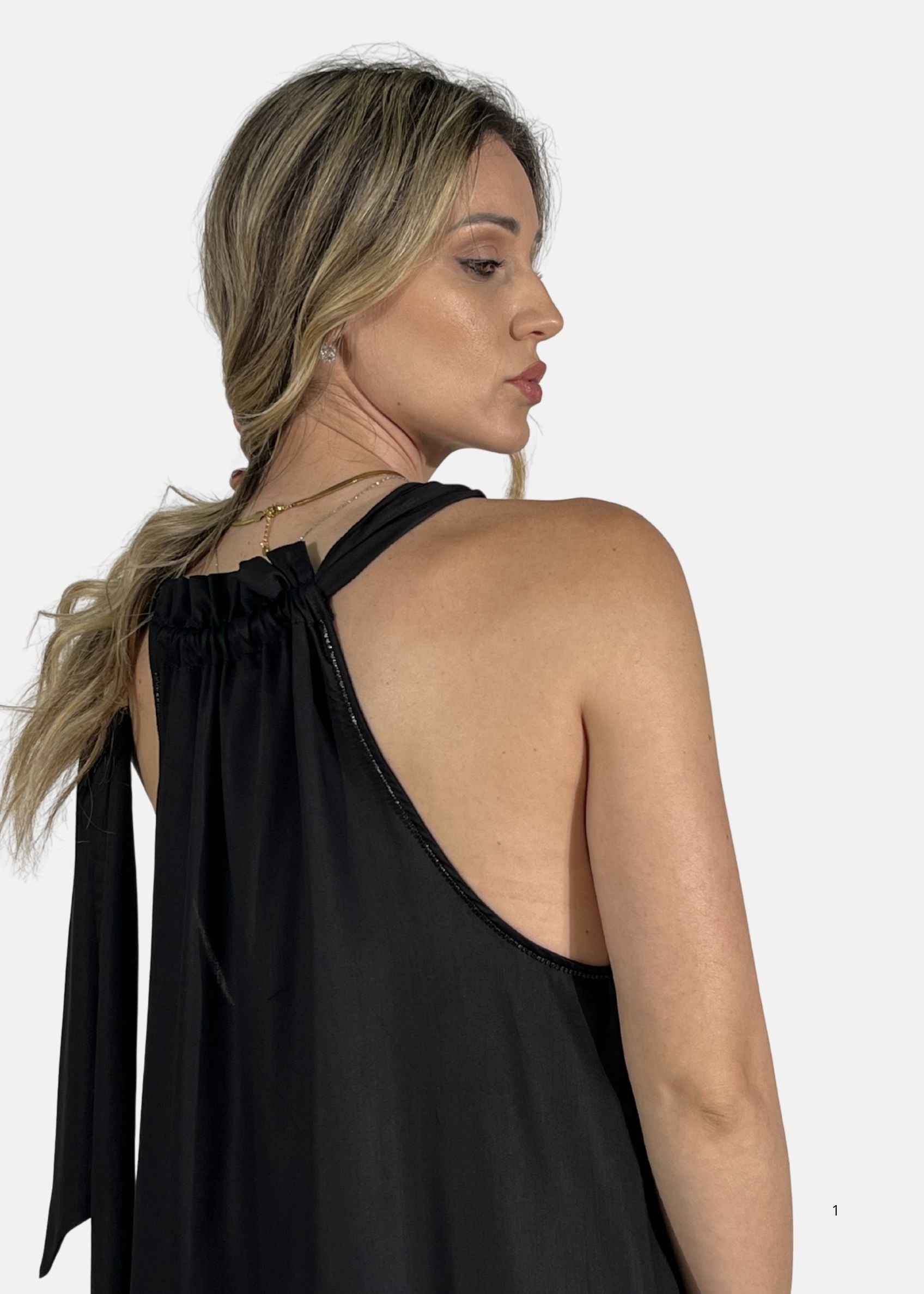 Abito corto in raso con strass