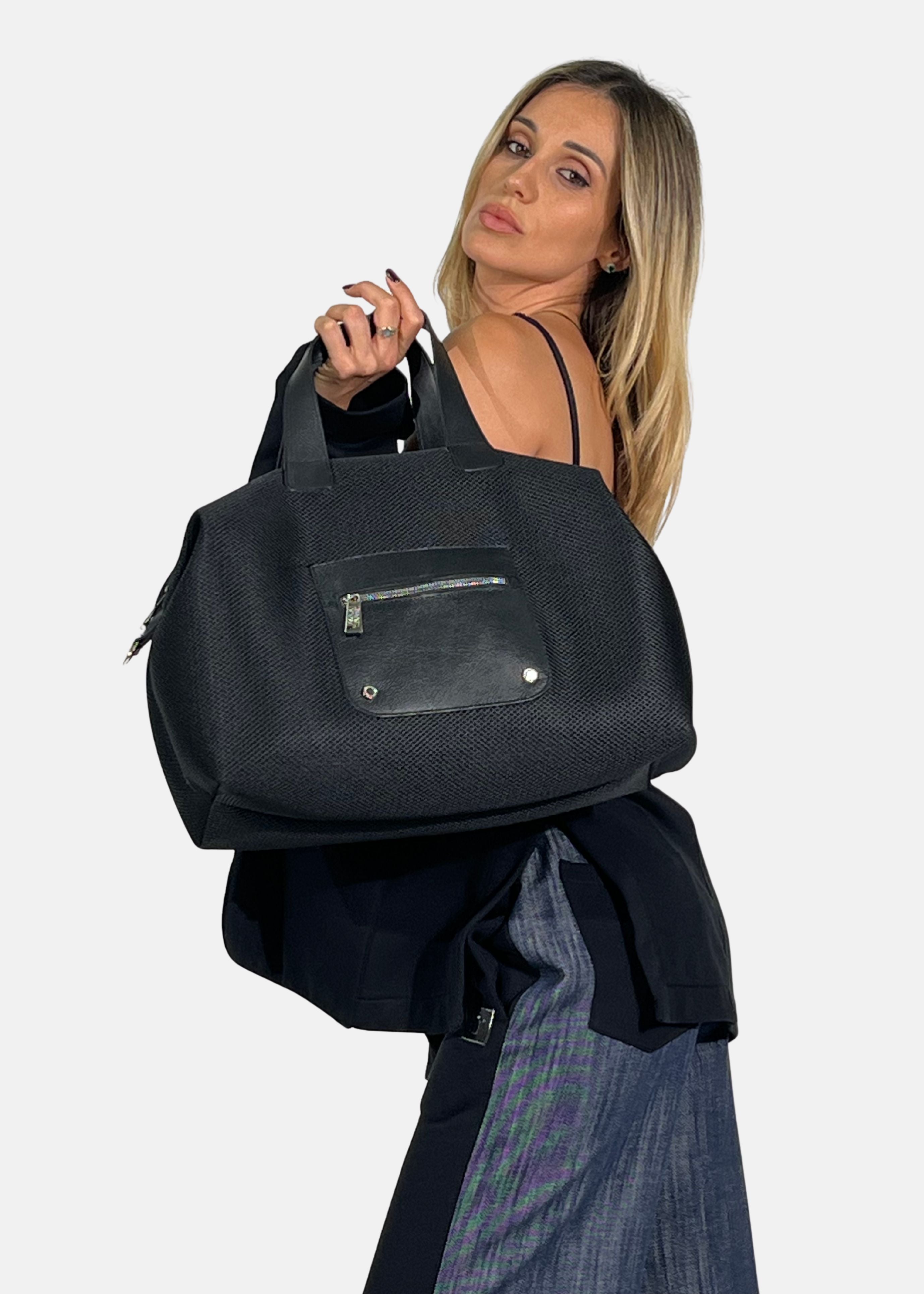 Bauletto Zip in tessuto tecnico traforato e pelle