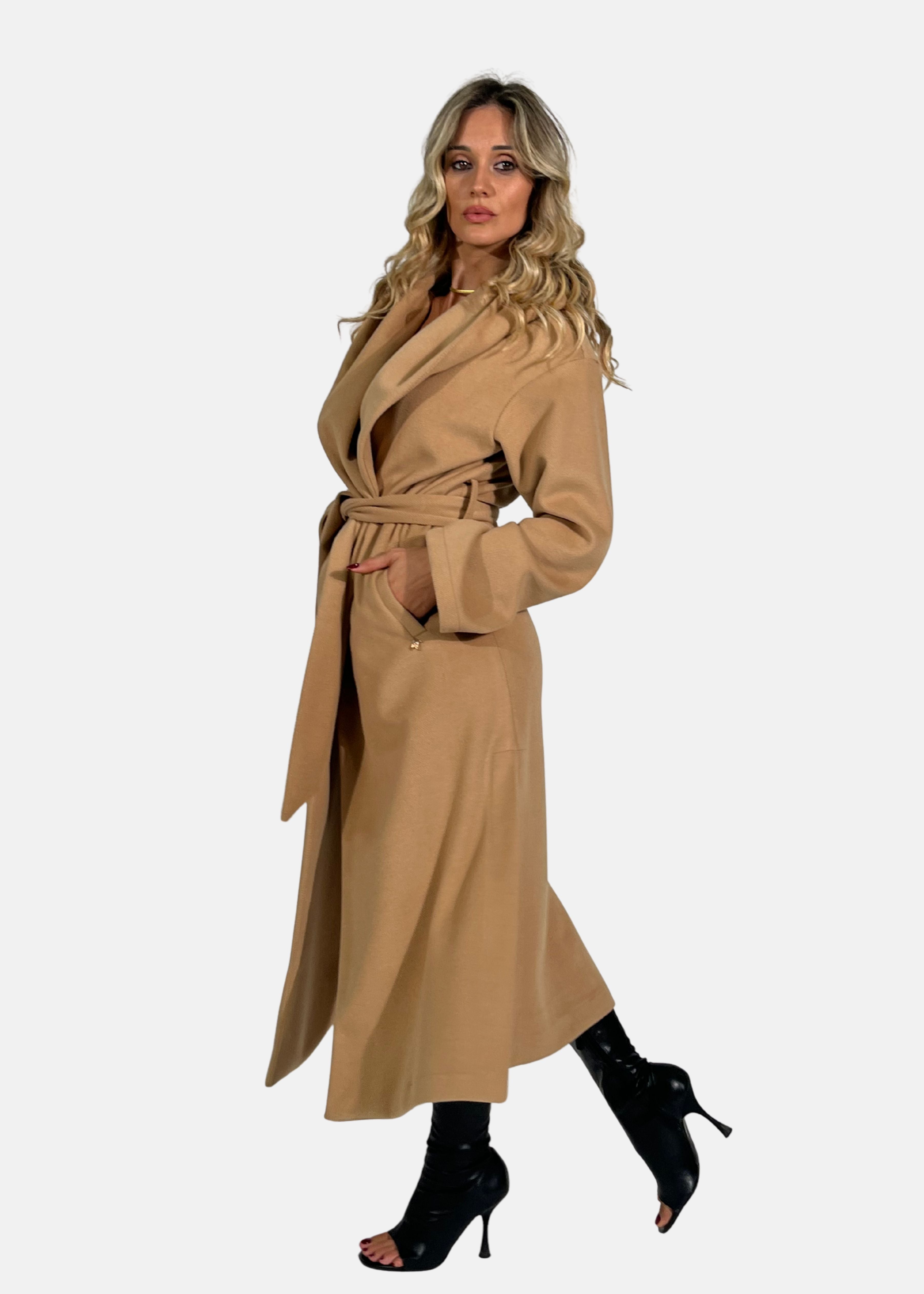 Cappotto con cappuccio