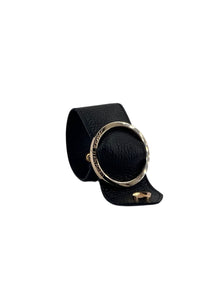 Bracciale in Pelle Nera con Dettagli Oro