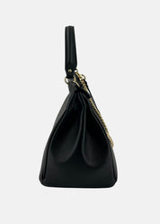 Borsa in pelle nera con catena oro