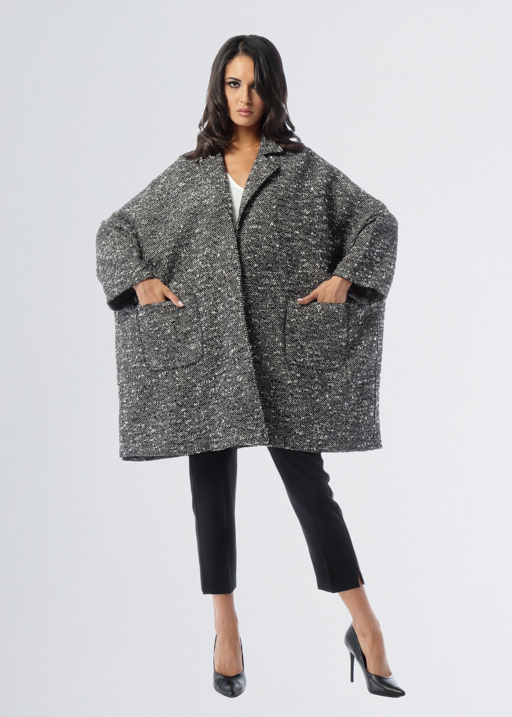 Cappotto_over_tweed_fronte.webp