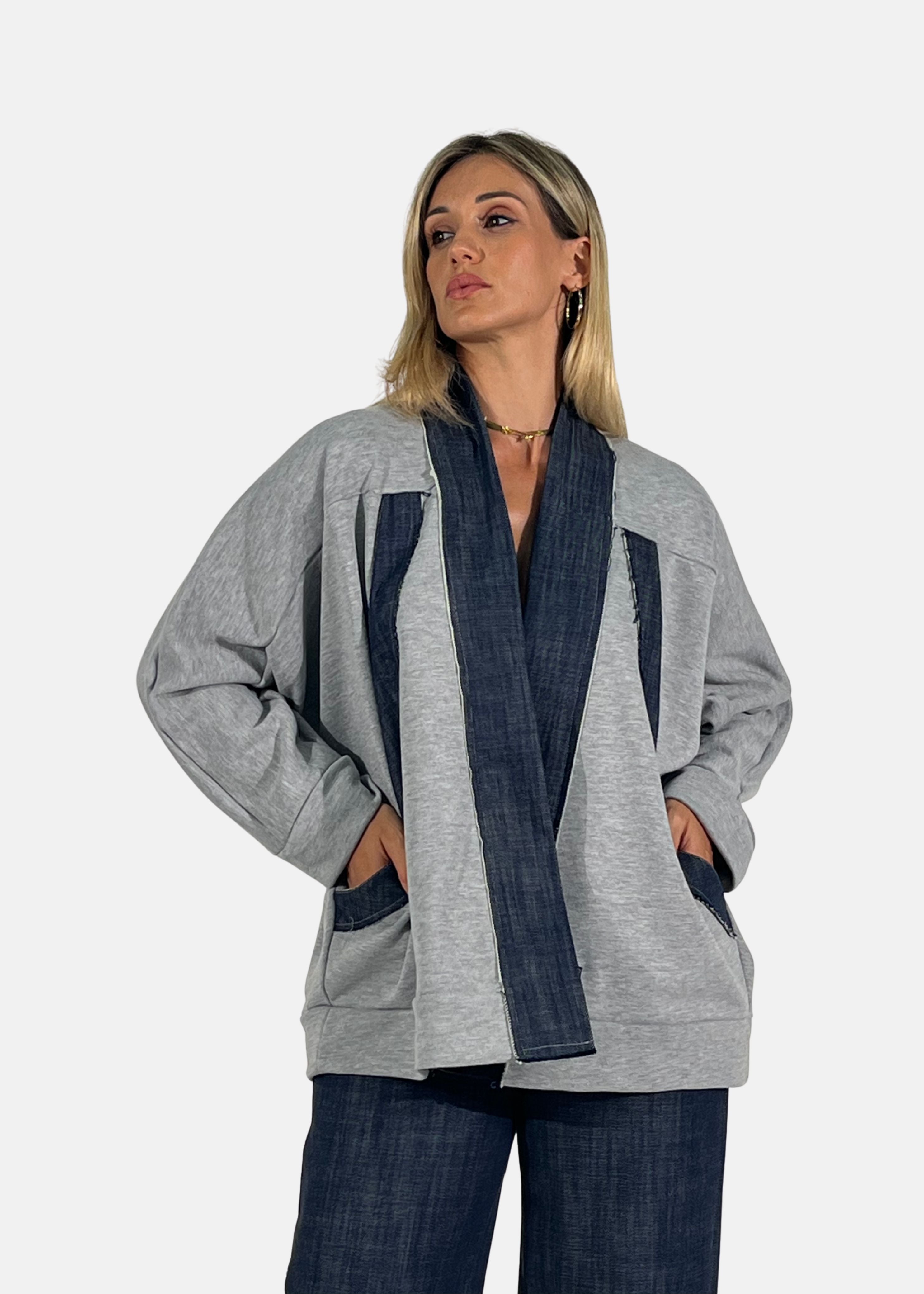 Giacca oversize in felpa e jeans