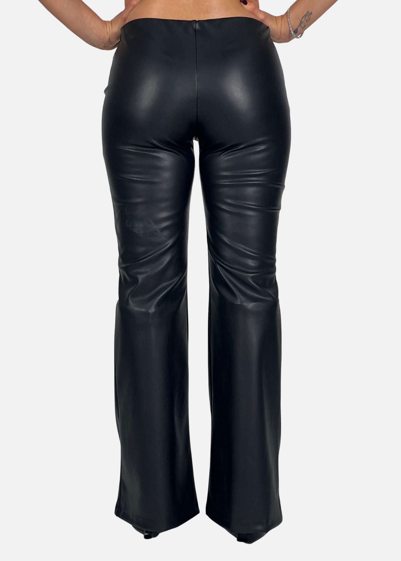 Pantaloni a zampa in ecopelle - Paola Tienforti - Sito Ufficiale