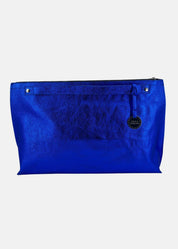 Borsa a tracolla in pelle laminata con dettagli argento