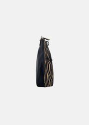 Borsa medium a tracolla  in pelle scamosciata