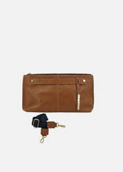 Pochette in pelle morbida con dettagli oro