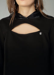 Felpa cut-out con cappuccio