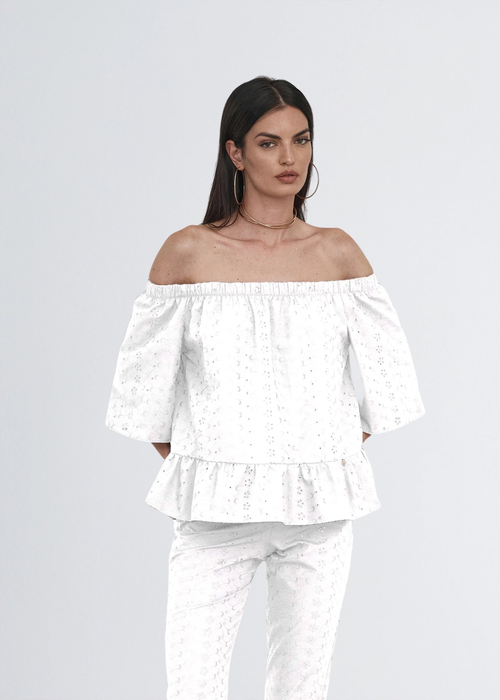 Paola T. Blusa in cotone sangallo